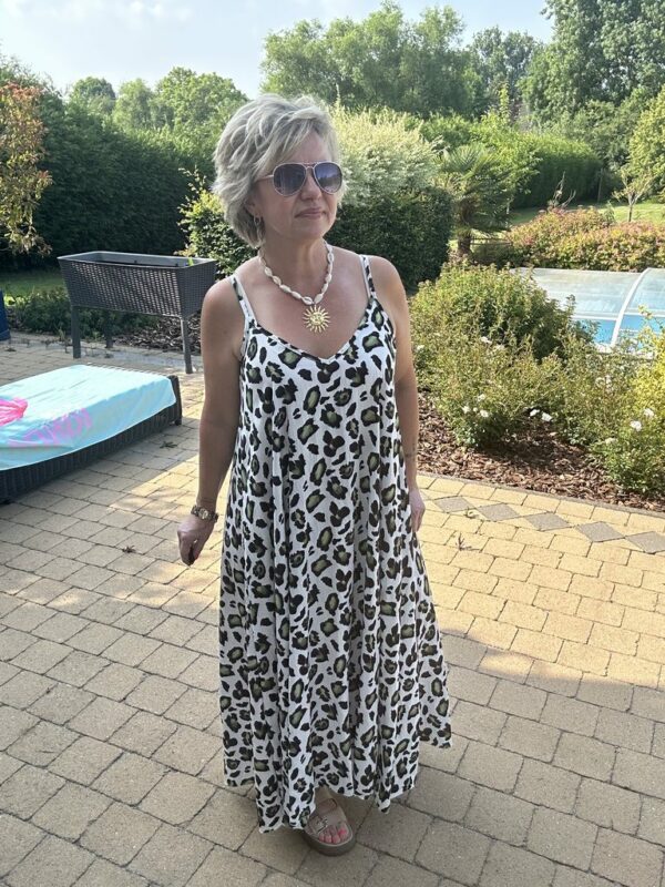 Robe TANZANIE