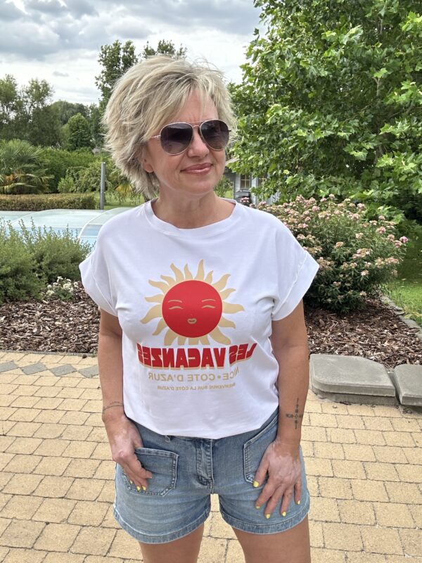 T-shirt HOLIDAY – Image 5